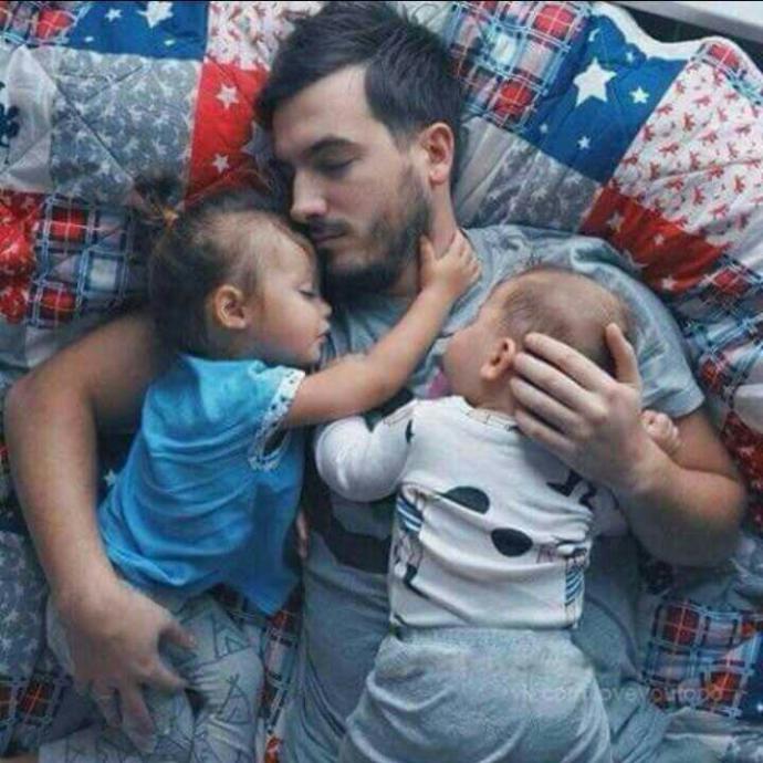 Babamla kötü geçmişimi unutamıyorum çocukluğum izin vermiyor sizin buna benzer sorununuz varmı??