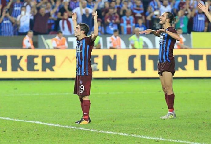 Trabzonspor'un genç yıldızı Abdülkadir Ömür hakkında ne düşünüyorsunuz? İlerde Messi gibi çok yetenekli bir futbolcu olabilir mi?