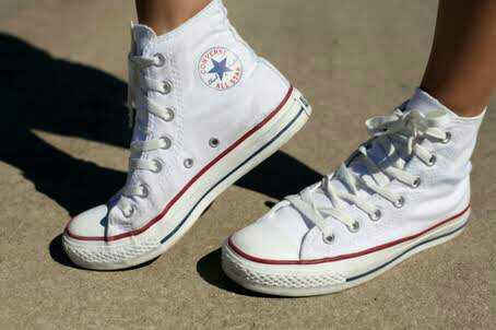 Arkadaşlar sizce converse giymenin yaşı var mıdır??