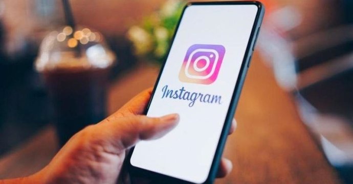 Instagram uygulamadan atıyor! Neden beni sürekli atıyor?