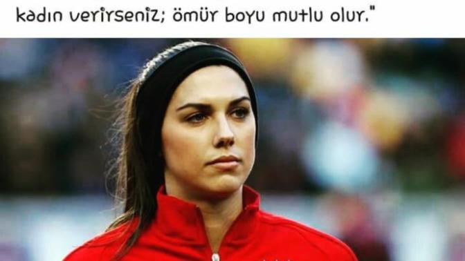 Alex Morgan'ın "Bir erkeğe, futbolu seven bir kadın verirseniz; ömür boyu mutlu olur" sözüne katılıyor musunuz?