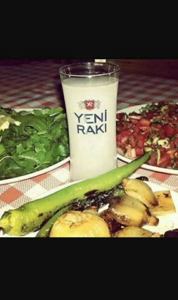 Rakının yanına meze olarak ne gider??
