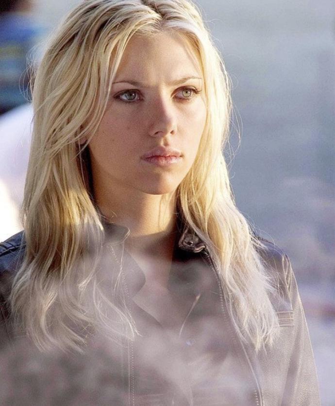 Scarlett Johanson'ı nasıl buluyorsunuz?