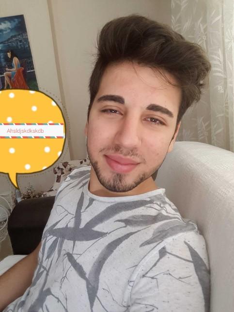 Bugün berberde kaşlarımı aldırttım,sizce kötü mü duruyor??