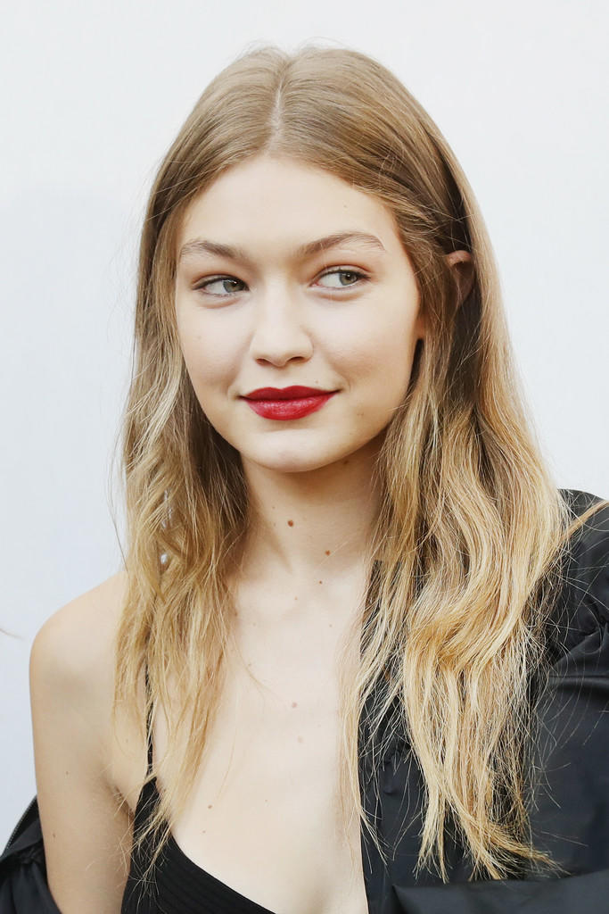 Gigi Hadid güzel mi sizce?