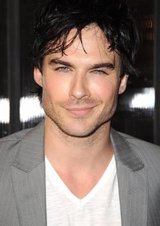 Arkadaslar yuz kemiklerimi Ian somerhalder gibi estetikle yaptircam onumuzdeki hafta sizce guzel olurmu??