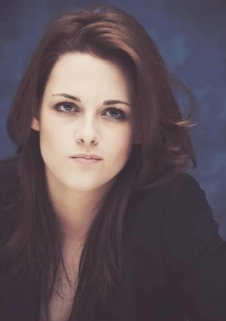 Kristen Stewart soğukluğu sizce itici mi çekici mi fotoğrafa bakın?