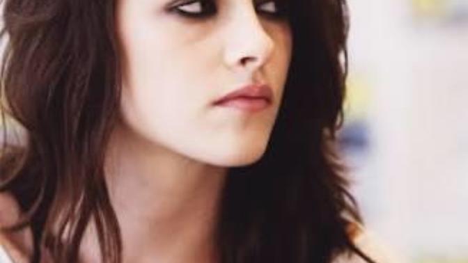 Kristen Stewart soğukluğu sizce itici mi çekici mi fotoğrafa bakın?