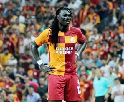 Sizce Bafetimbi Gomis mi Mario gomez Mi?