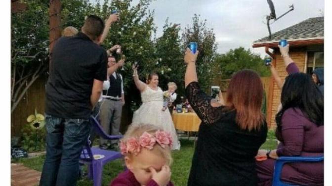 Çevrenizdekiler sürekli düğün fotoğrafı paylaşınca ne hissediyorsunuz?