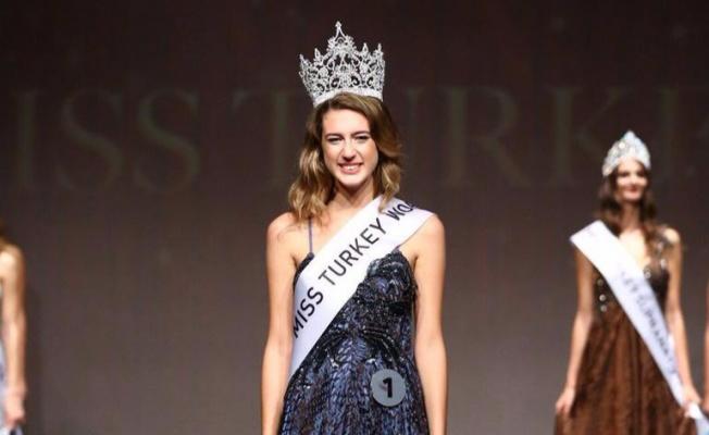 Miss Turkey Itır Esen'in Tacı geri alındı, sebebi ise 15 Temmuz! Sizce alınması doğru mu?