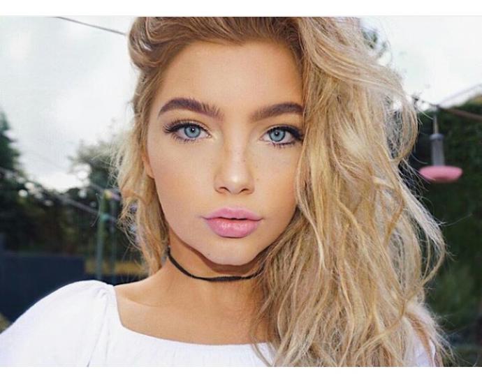 Sarışın mavi gözlü insanları nasıl buluyorsunuz 😍👍 ?