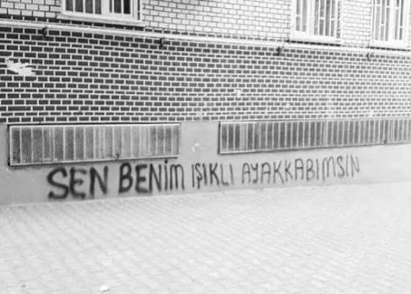 Sen benim ışıklı ayakkabımsın :/?