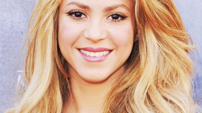 Shakira güzel mi sizce?