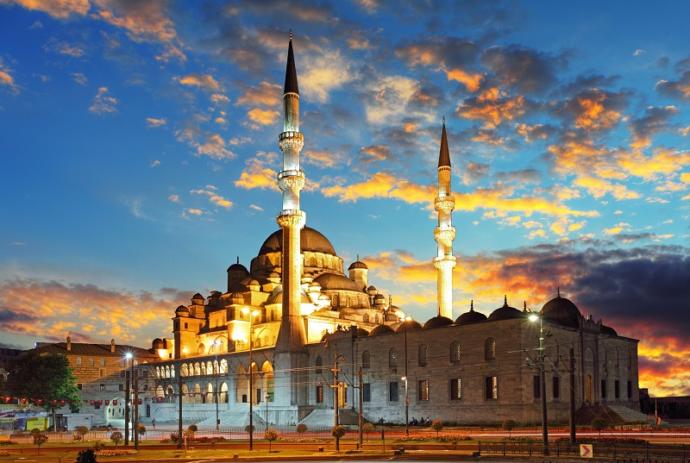 Ezan Neden Türkçe Okunmuyor ?