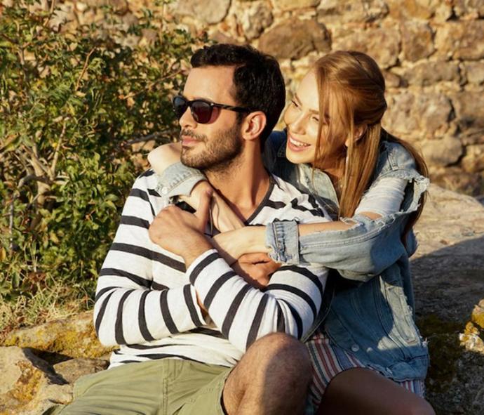 Elçin Sangu ve Barış Arduç Mutluluk Zamanı filmi?