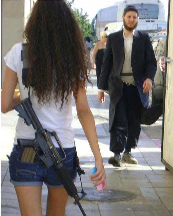 İsrailde yahudi kadınlar neden yanlarında M16 taşıyor ?