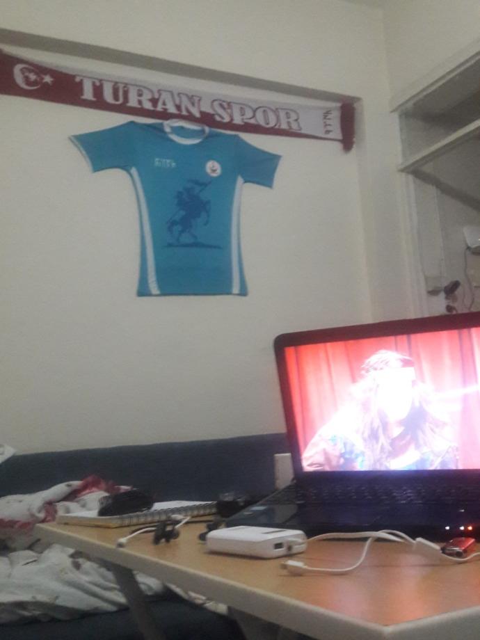 TÜRKÇÜLER HAKKINDA NE DÜŞÜNÜYORSUNUZ?