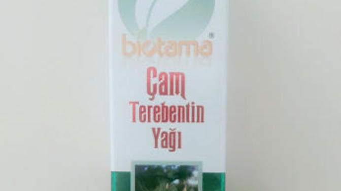 Arkadaşlar saçlarım aşırı döküldüğü için çam terebentin yağı aldım. Ama sahte olmasından korkuyorum. Bir bakar mısınız?