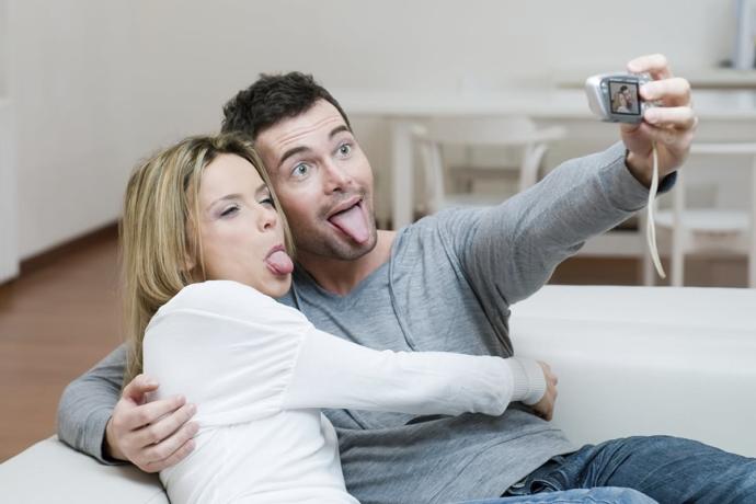 Sevgilinizle romantik fotoğraflar mı, çılgın fotoğraflar mı çektirirsiniz?