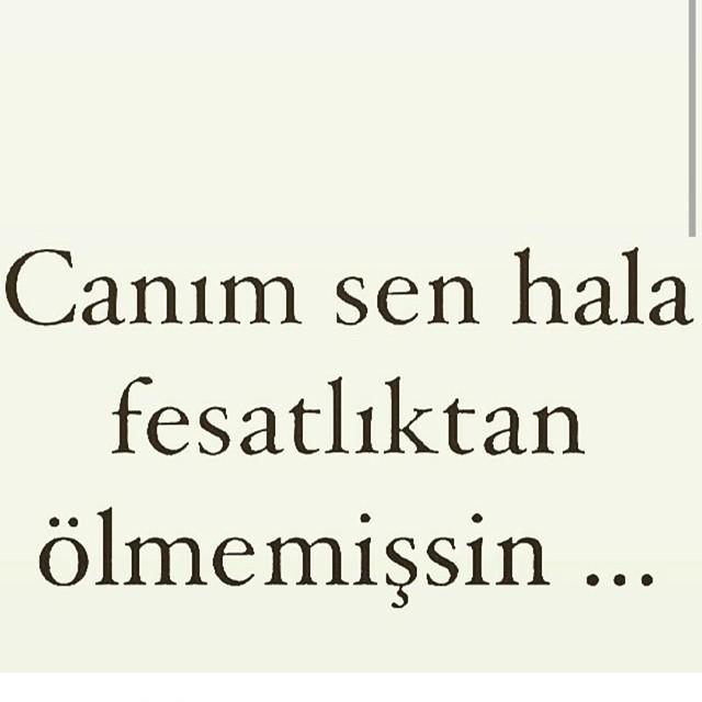 Sevmediğiniz insanlarla aynı ortamda karşılaşınca ne yapıyorsunuz?