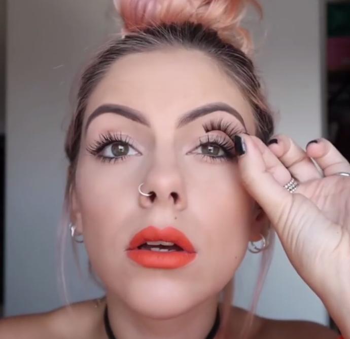 Burun kılından “trend” olur mu diyenlere inat yaratılan bu imajı nasıl buldunuz?