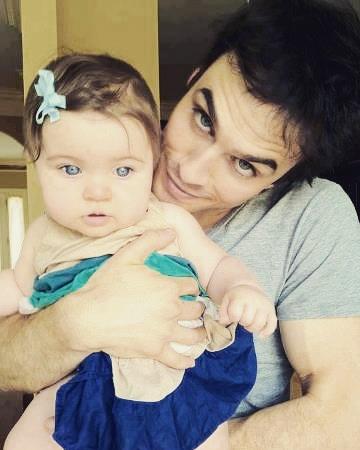 Ian somerhalder'in bir kız bir erkek cocugu oldu. Sizcede cok tatlî degillermi?
