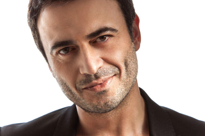 Doktorlar dizisindeki en cok begendiniz rolunu guzel oyniyan Bence Ela, zenan, Arslan, Fikret, hasan?