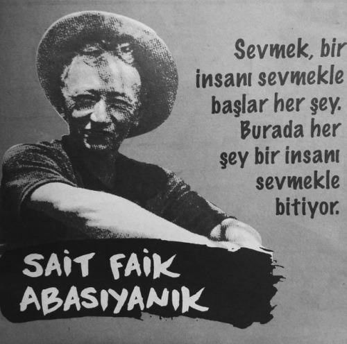 Sizce bir insanı sevmekle mi başlar her şey?