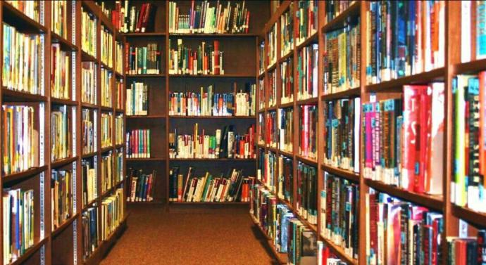 Kütuphaneye gittiniz mi? En son ne zaman, hangi kitap için gittiniz ve aradığınızı buldunuz mu??