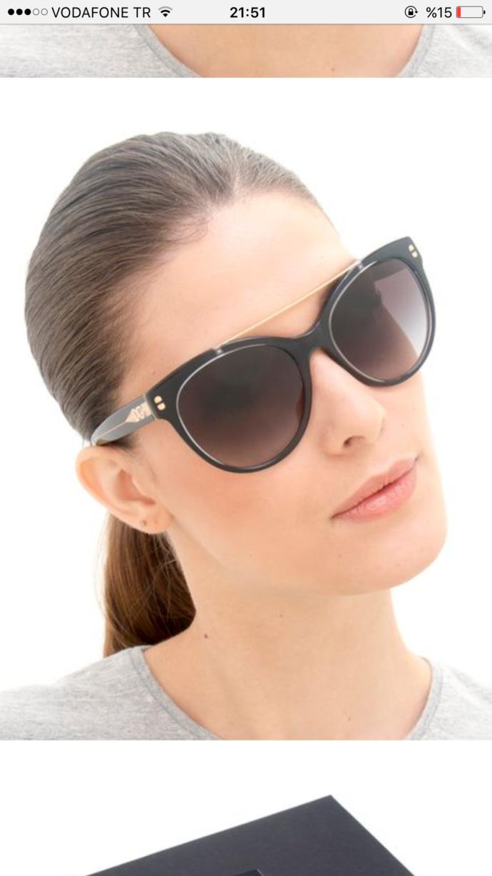 Bu gözlük güzel mi sizce? Ve cat-eye modeli mi? Acil yardımmm ?
