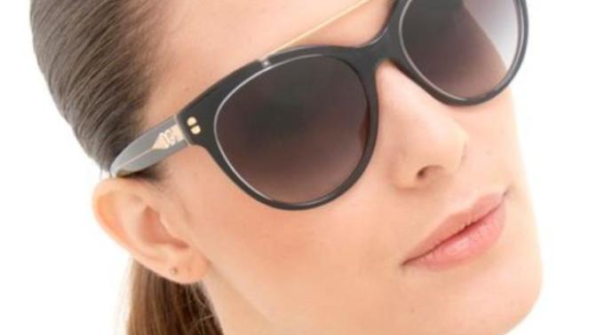 Bu gözlük güzel mi sizce? Ve cat-eye modeli mi? Acil yardımmm?