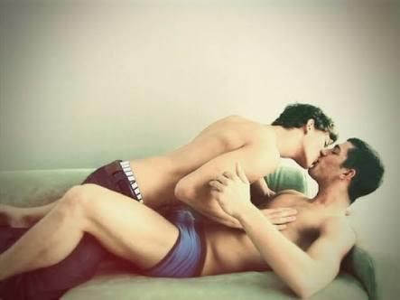 Gay p*rnosu çok tahrik edici değil mi ya?