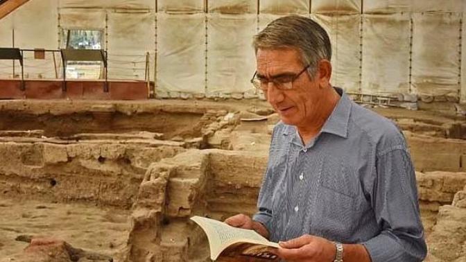 İlkokul mezunu bekçinin yazdığı kitap ABD'de ders kitabı oldu. Sizin böylesine başarı hikayeniz var mı?