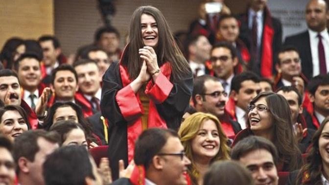Savcı olmak için ilk adımları attım. Sizce hukuk zormu?