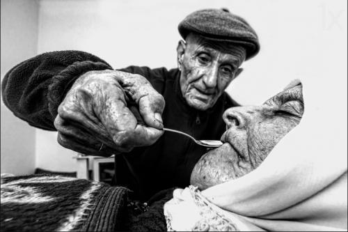 Sevgimizi anlamak için kaybetmek mi gerekir sevdiklerimizi ?