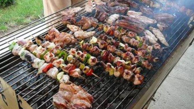 Mangal sever misin? Et & Tavuk & Sucuk üçlemesinden hangisi çekici geldi size?