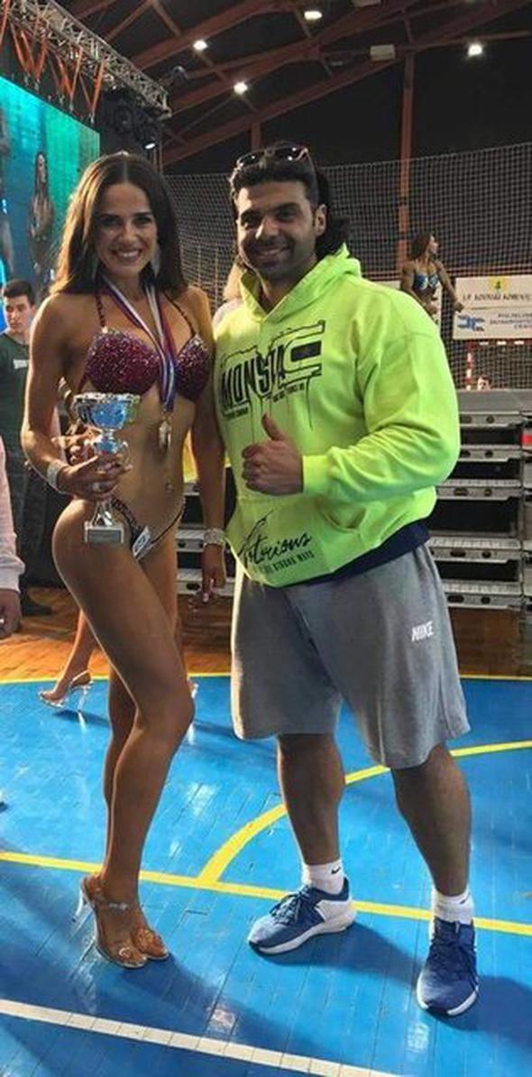 Vücüt Geliştirme ve fitness yarışmalarında ödüller kazanan THY hostesini siz nasıl buldunuz?