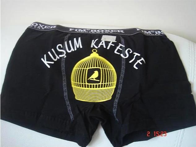 Erkekler bu tarz iç çamaşırları giyer misiniz? Peki kadınlar kocanız giyse ne yaparsınız?