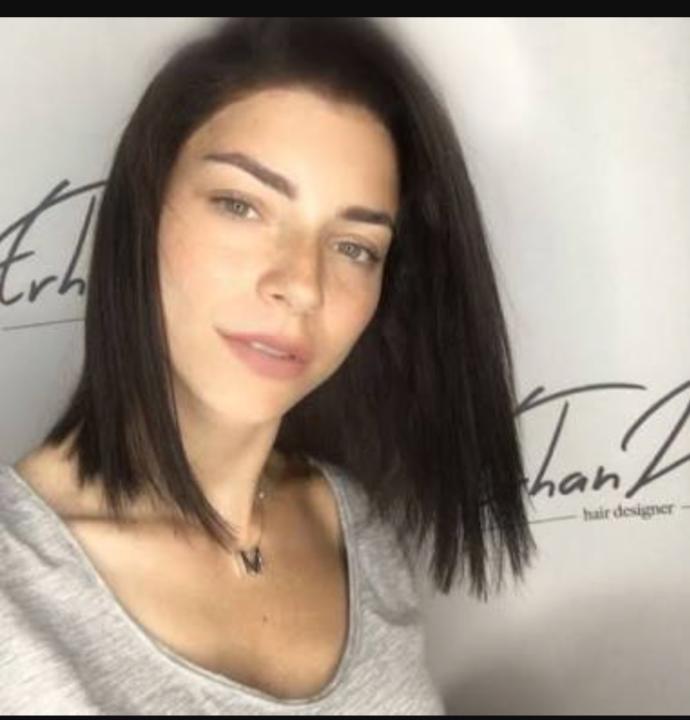 Sinem Kobal mı Merve Bolugur mu daha güzel?