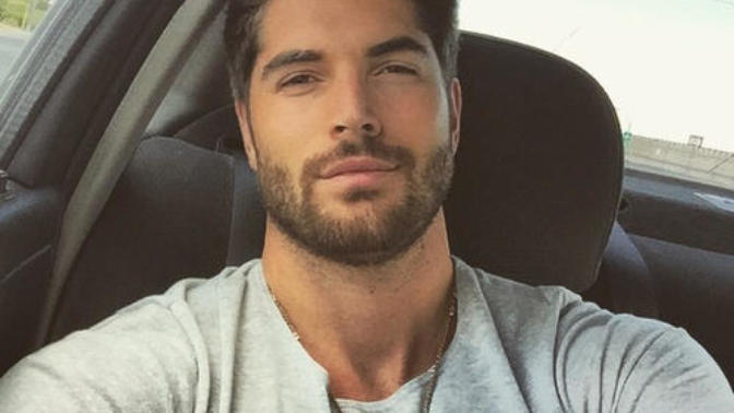 Yakışıklı erkek ama parasız, zengin ama yakışıklı değil, yoksa sıradan normal bir aile erkeğimi hangisi tercihin?