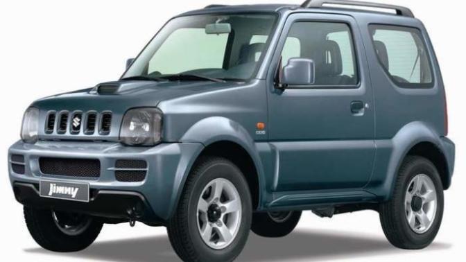 4x4 orta ayar bir arazi aracı için senin seçimin hangisi olurdu?