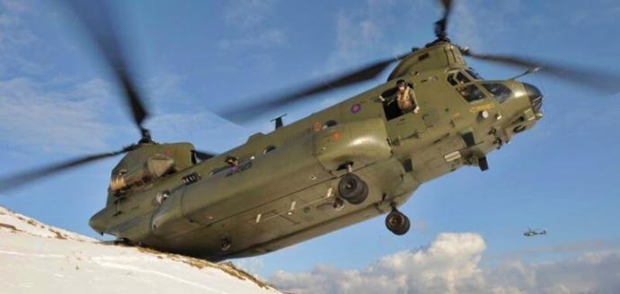 Arkadaşlar demin yolda yürüyodum  bir  helikopter sesi geldi  bir  bakayım dedim çift pervaneli helikopter?