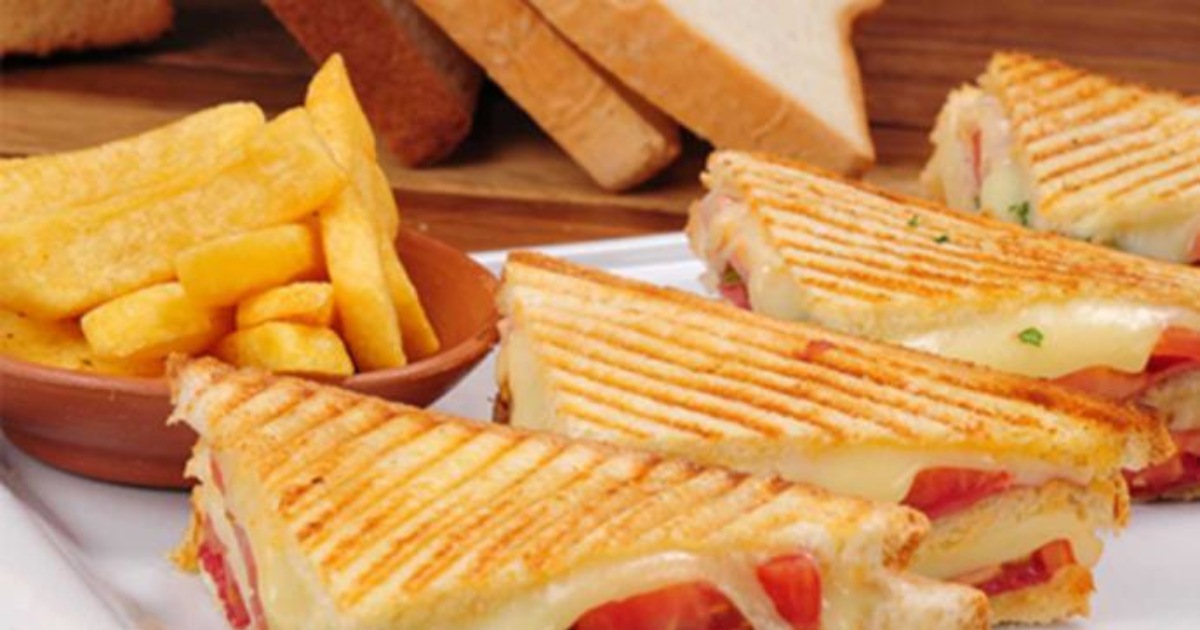 Sucukli tost. Tost. Tost логотип. Турецкий тост с сыром. Tost.