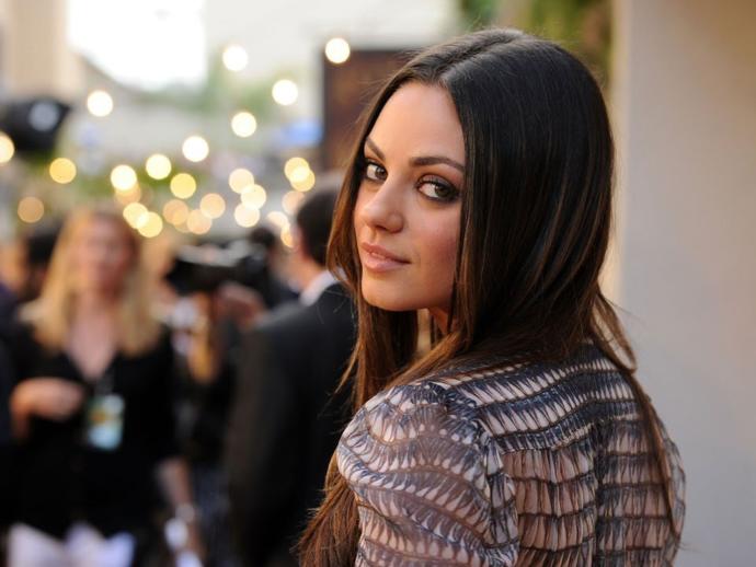 Mila Kunis:"Kızım doğduğundan beri şarap içiyor."Inancınz gereği de olsaçocuğunuza zararlı sayılabilcek uygulamalarda bulunurmsnz?