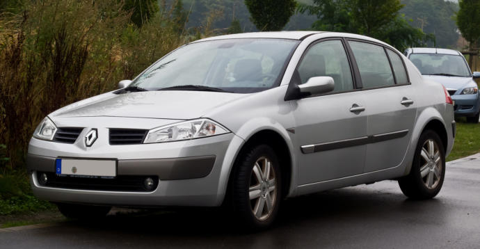 Araba(megane2) rölanti de titreme yapıyor?
