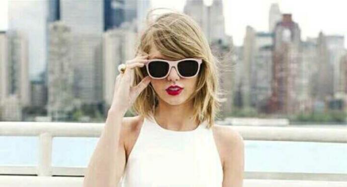 Taylor swift'in yüz yapısını beğeniyor musunuz??