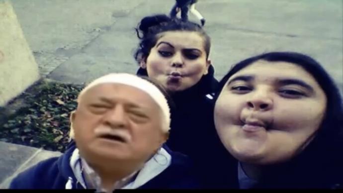 Dudağım atıyor pıt pıt diye. Hani göz olur, kaş olur dudak atması niye olur?