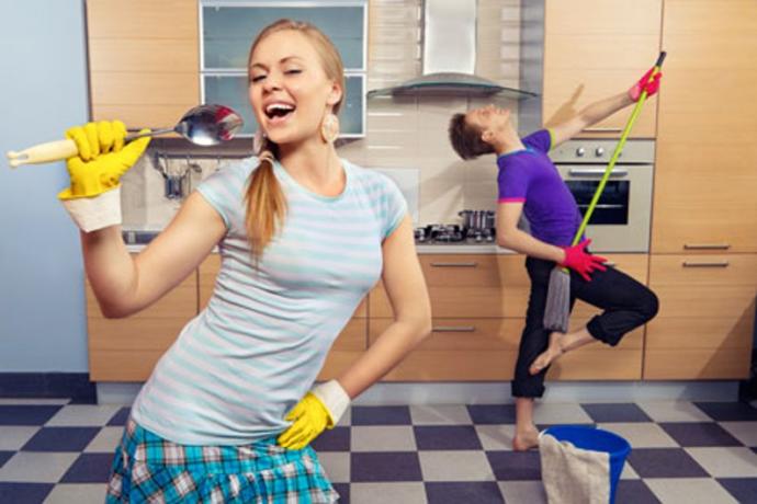 GÜZEL YEMEK YAPAN EŞ Mİ? GÜZEL TEMİZLİK YAPAN MI?