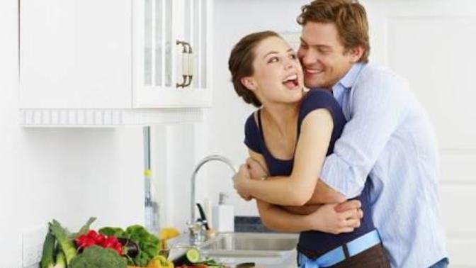 Güzel yemek yapan eş mi̇? Güzel temi̇zli̇k yapan mı?